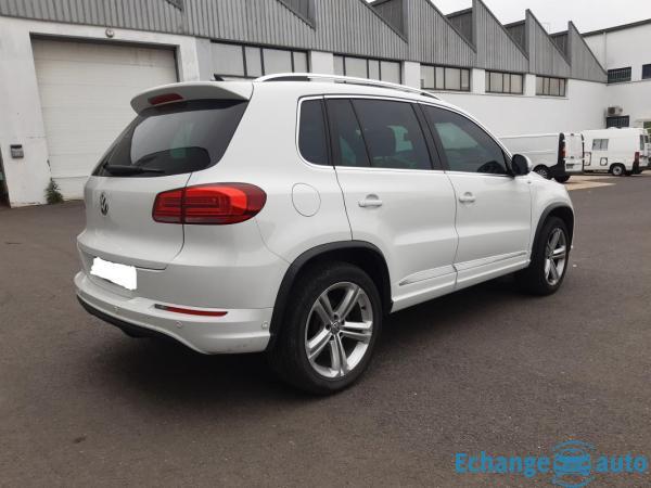 Volkswagen Tiguan 2.0 TDI 16V DPF 150 R LINE