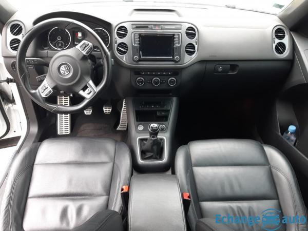 Volkswagen Tiguan 2.0 TDI 16V DPF 150 R LINE