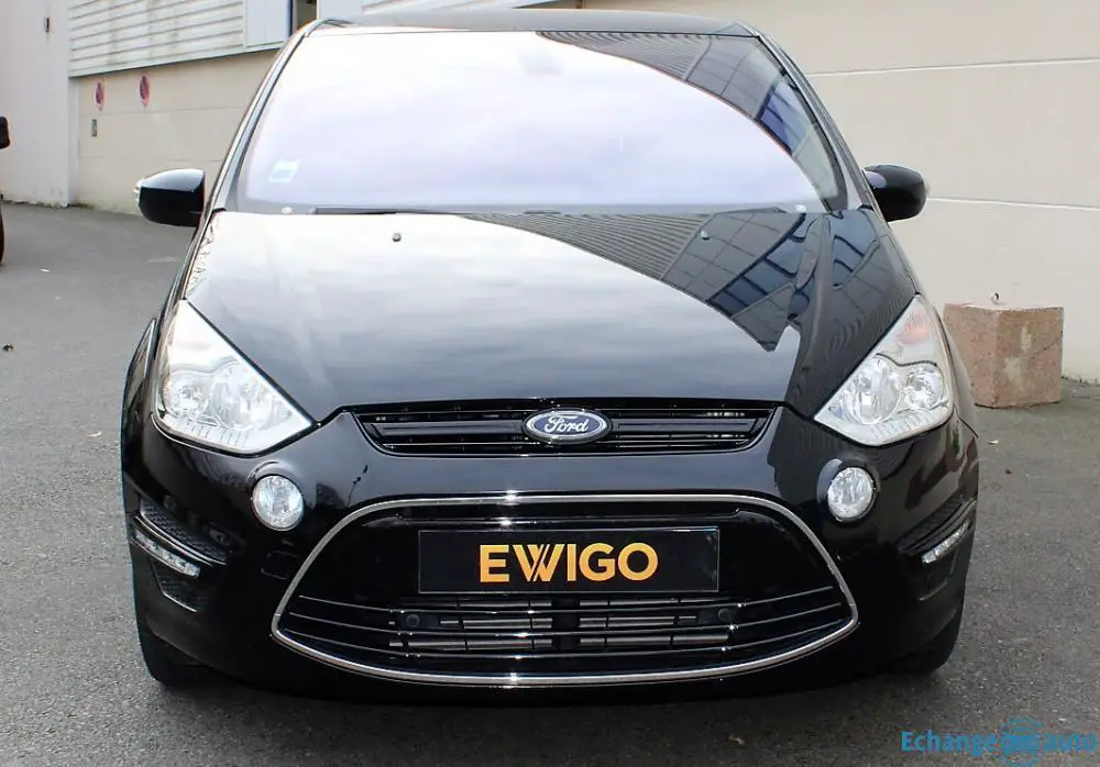 FORD - S-MAX TITANIUM 2L 140 CV 7 PLACES