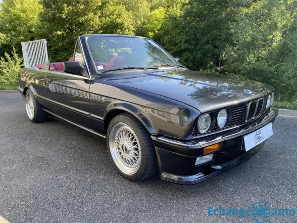 BMW Série 3 325 i CABRIOLET (E30)