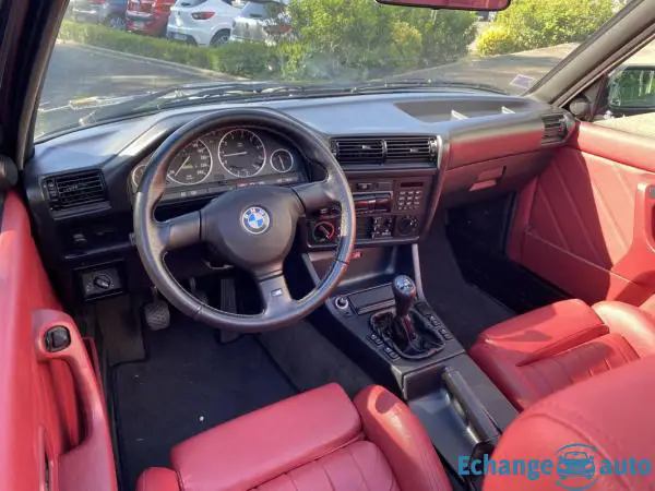 BMW Série 3 325 i CABRIOLET (E30)