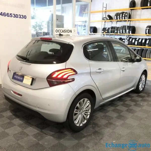 Peugeot 208 Puretech 110 S&amp;S ALLURE