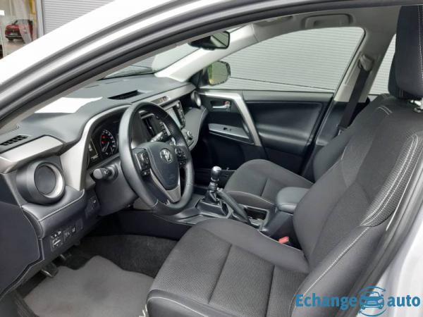 Toyota RAV4 LCA PRO 143 D-4D 2WD Dynamic