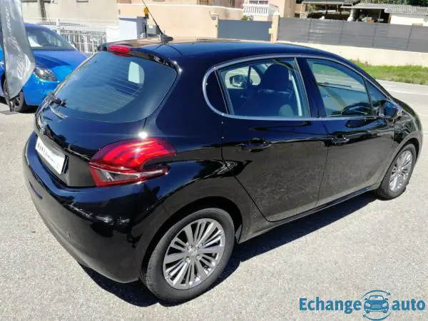 Peugeot 208 1.2I PURETECH 12V - 82 ALLURE