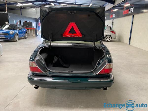 Jaguar XJ V8 4.0 SOVEREIGN 276 CH - GARANTIE 6 MOIS