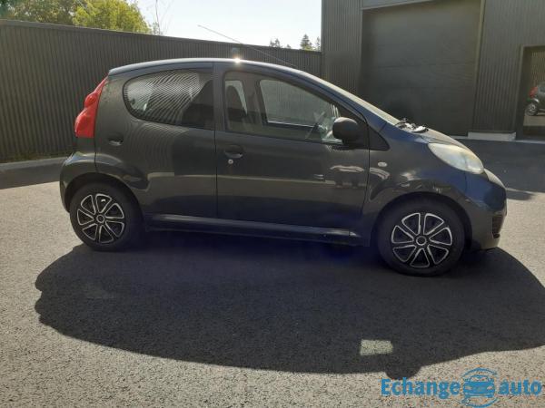 Peugeot 107 TRENDY 1.0 i 68 CH - GARANTIE 6 MOIS