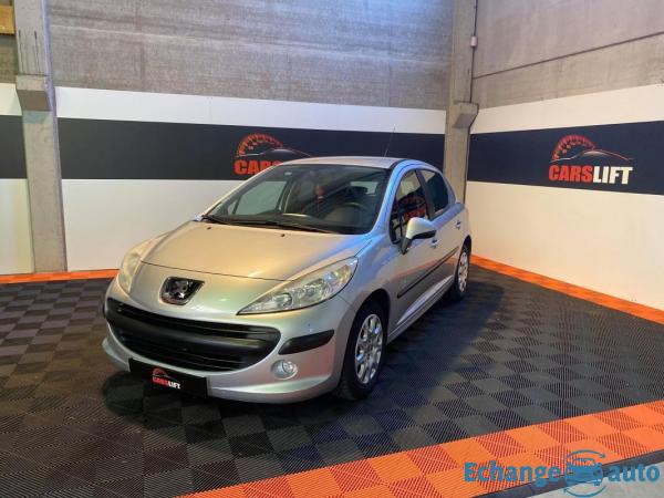 Peugeot 207 TRENDY / XLINE 1.4 E 75 CH