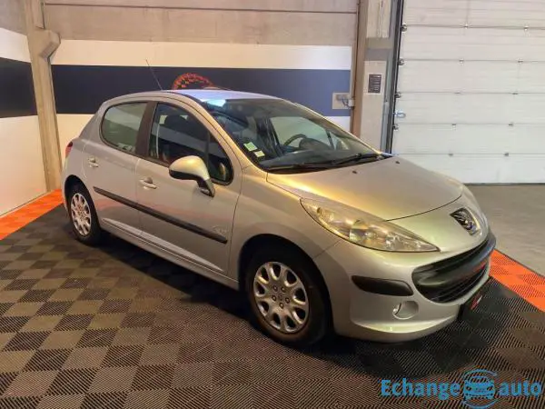 Peugeot 207 TRENDY / XLINE 1.4 E 75 CH