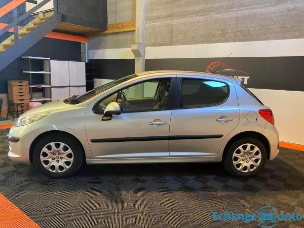 Peugeot 207 TRENDY / XLINE 1.4 E 75 CH