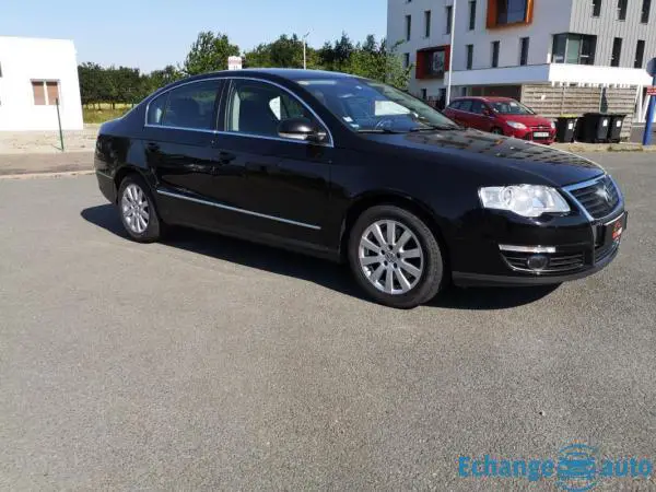 Volkswagen Passat CONFORTLINE 1.6 FSI 16V 115 CH - GARANTIE 6 MOIS