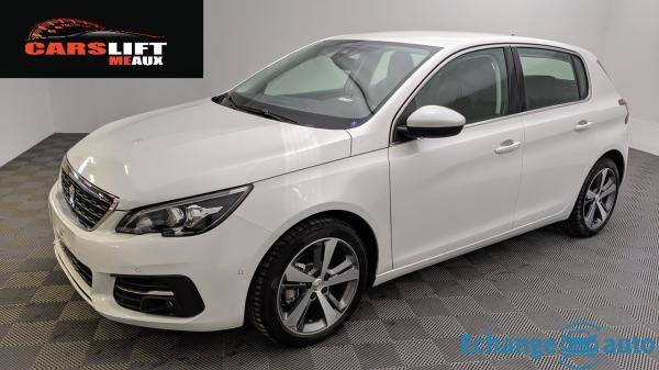 Peugeot 308 1.2 PURETECH LOA, LLD, crédit à partir de 292 €/mois