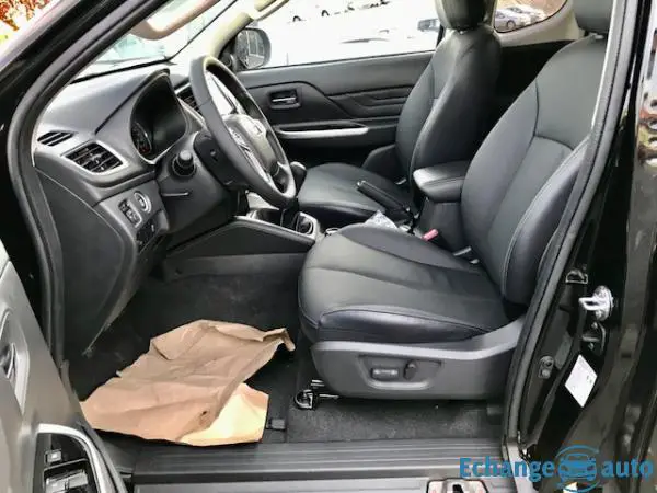 Mitsubishi L200 III CLUB CABINE 2.2 DI-D 150 INSTYLE MY20 2P