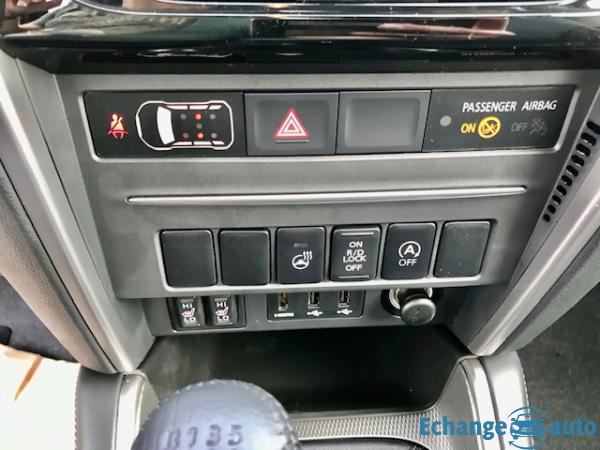 Mitsubishi L200 III CLUB CABINE 2.2 DI-D 150 INSTYLE MY20 2P