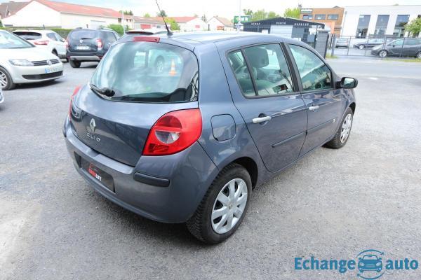 Renault Clio 3 DCI 85 PRIVILEGE