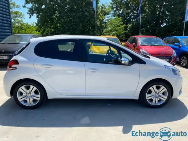 Peugeot 208 1.2I PURETECH 12V - 82 STYLE