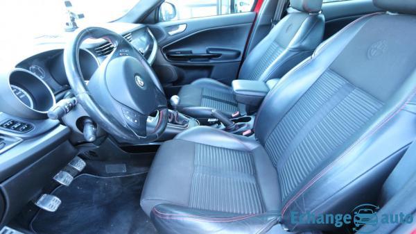 Alfa Romeo Giulietta DISTINCTIVE 2.0 JTDM 140