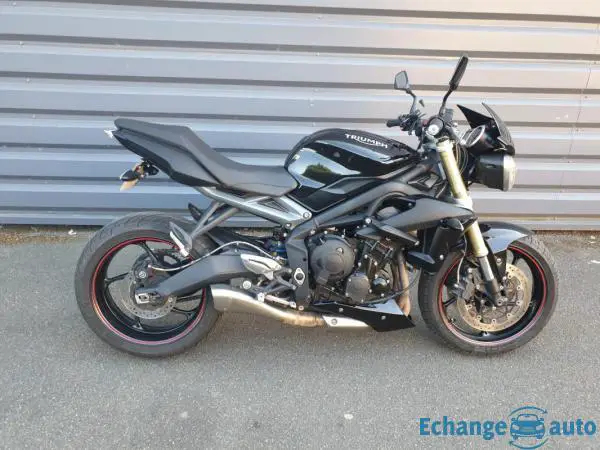 Triumph STREET TRIPLE A2 675