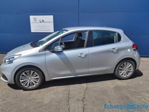 Peugeot 208 Puretech 82 ALLURE
