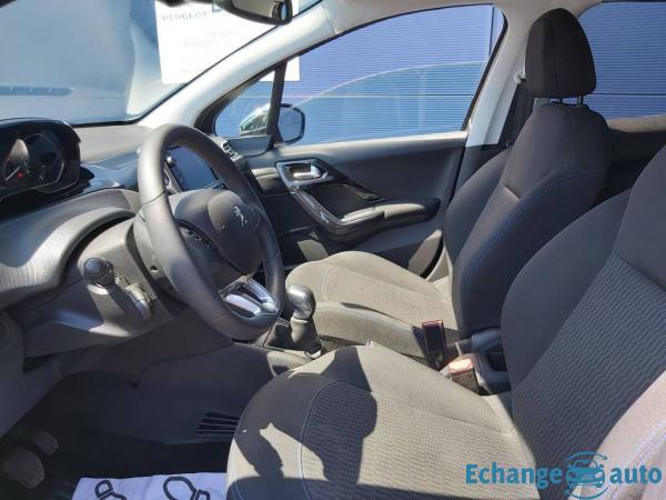 Peugeot 208 Puretech 82 Signature