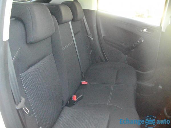 Peugeot 208 1.2I PURE TECH 12V S&S - 110 EDITION