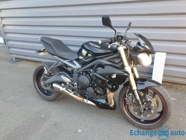 Triumph STREET TRIPLE A2 675