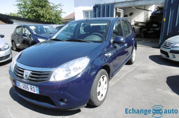 Dacia Sandero 1l4 72cv gpl laureate