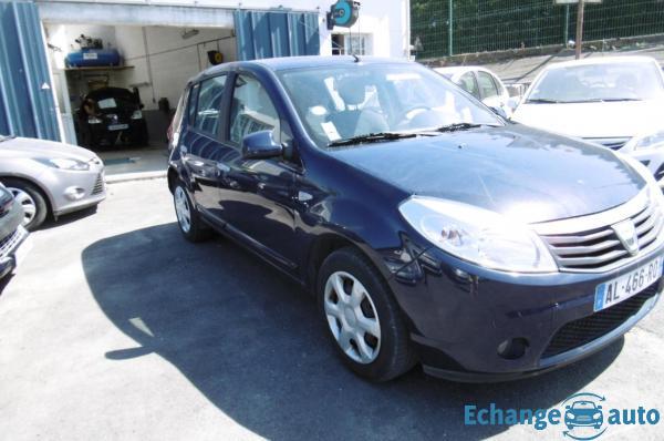 Dacia Sandero 1l4 72cv gpl laureate