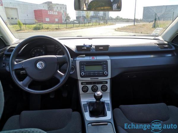 Volkswagen Passat CONFORTLINE 1.6 FSI 16V 115 CH - GARANTIE 6 MOIS