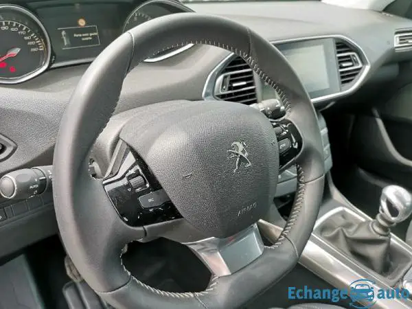 Peugeot 308 1.5 BLUEHDI 130CH S&S ALLURE