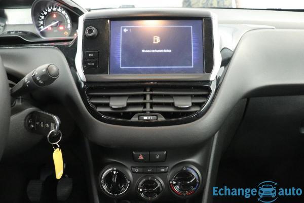 Peugeot 208 PureTech 82ch S&S BVM5 Signature