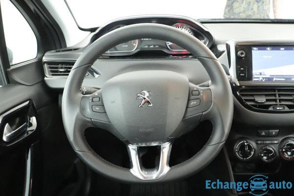Peugeot 208 PureTech 82ch S&S BVM5 Signature