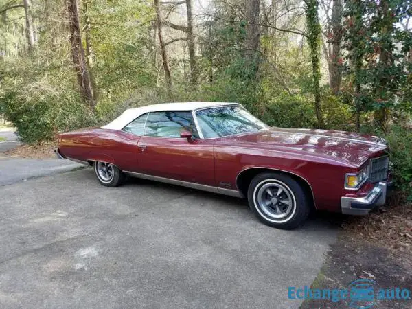 Pontiac Grand Ville 1975 prix tout compris