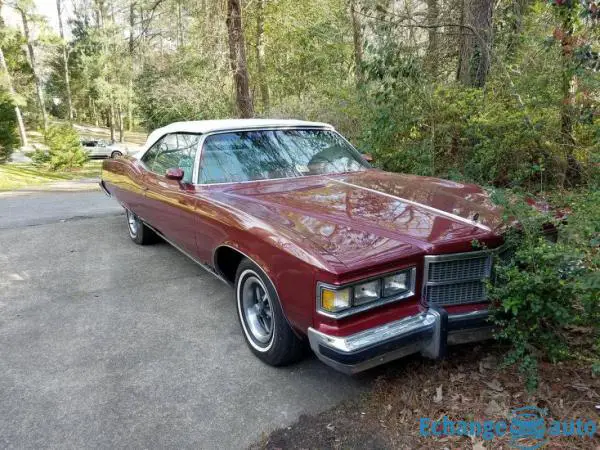 Pontiac Grand Ville 1975 prix tout compris