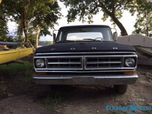 Ford F 100 Stepsid v8 352 1968 prix tout compris