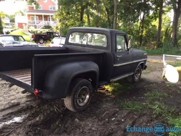 Ford F 100 Stepsid v8 352 1968 prix tout compris