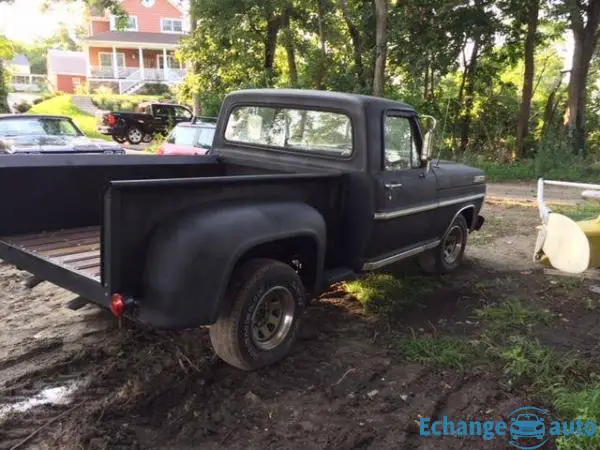 Ford F 100 Stepsid v8 352 1968 prix tout compris