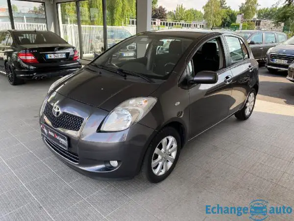 TOYOTA YARIS II Yaris 1.0 - 69 VVT-i 