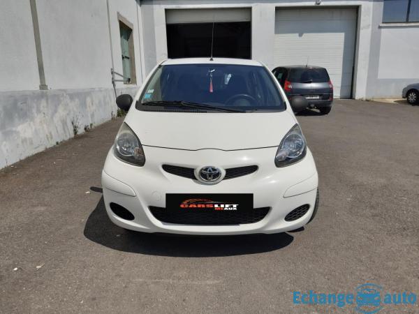 Toyota Aygo 1.0 VVTI 12V 68