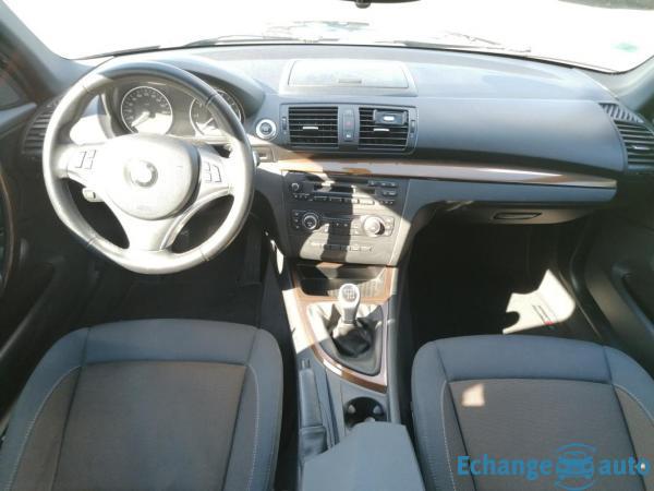 BMW Série 1 118 I 2.0 143 CH LIFE STYLE EDITION GARANTIE 6 MOIS