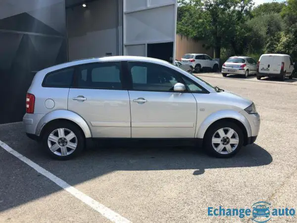 Audi A2 1.6i 110cv CONFORT