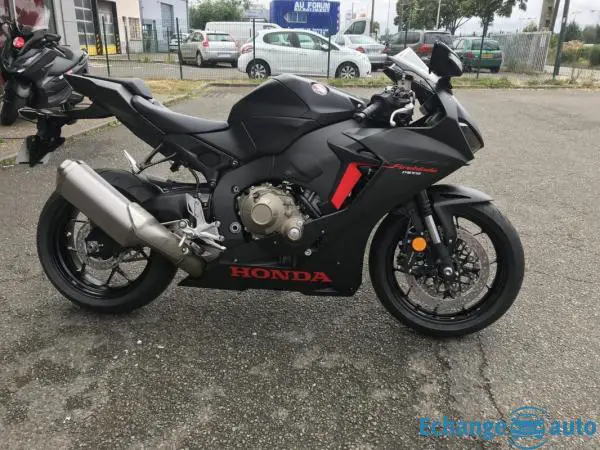 Honda CBR 1000 R FIREBLADE