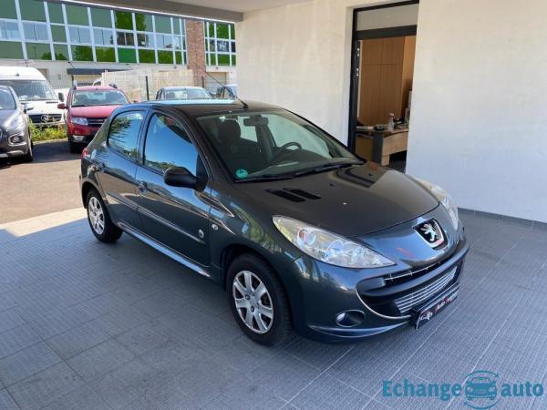 PEUGEOT 206+ 1.4 73 ch Urban