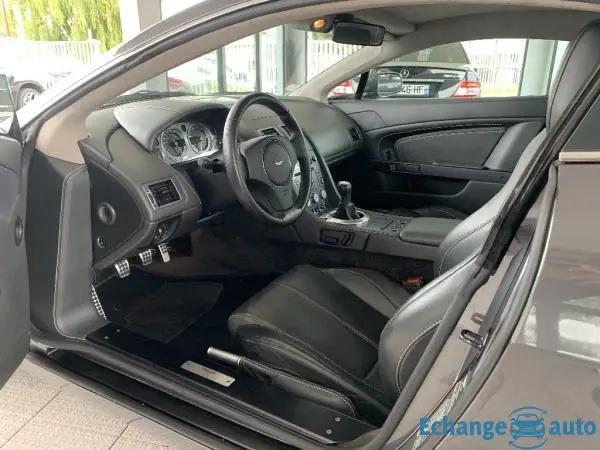 ASTON MARTIN VANTAGE V8