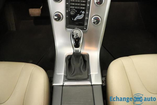 Volvo XC60 D4 AWD 190 ch Summum Geartronic A