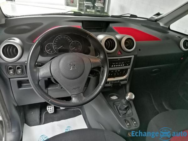 Peugeot 1007 1.4 HDI 70 CH SPORTY - GARANTIE 6 MOIS