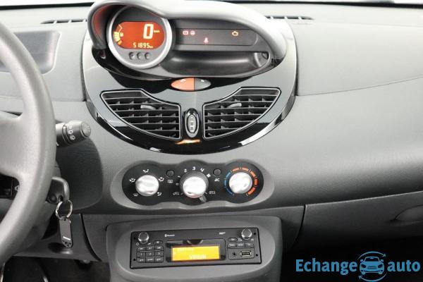 Renault Twingo II 1.2 LEV 16v 75 eco2 Purple