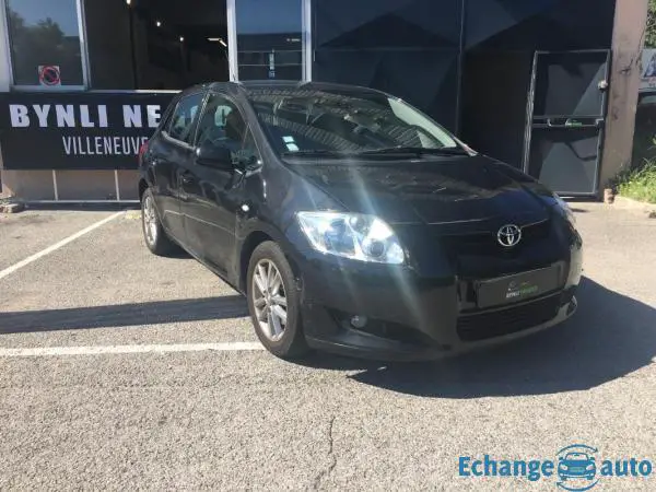 Toyota Auris 2.0 D4D 126 DYNAMIC GPS
