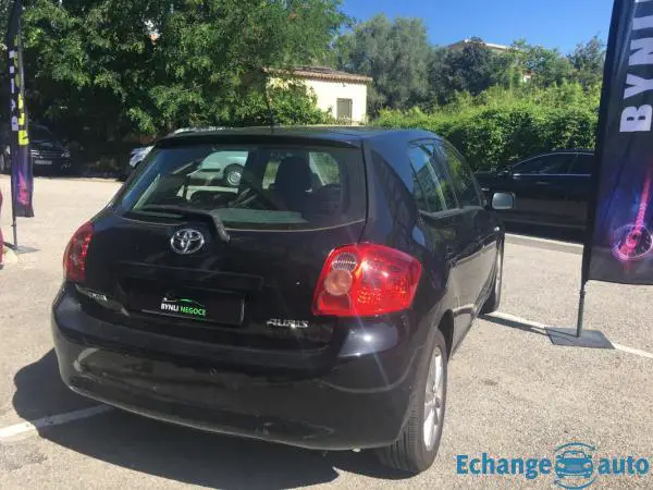 Toyota Auris 2.0 D4D 126 DYNAMIC GPS