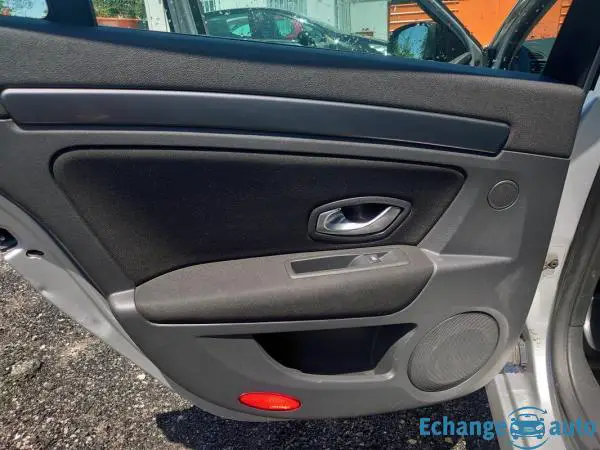 Renault Laguna III Berline 1.5 dCi 6cv 110 cv - État très correct