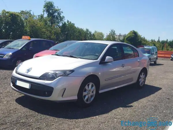 Renault Laguna III Berline 1.5 dCi 6cv 110 cv - État très correct